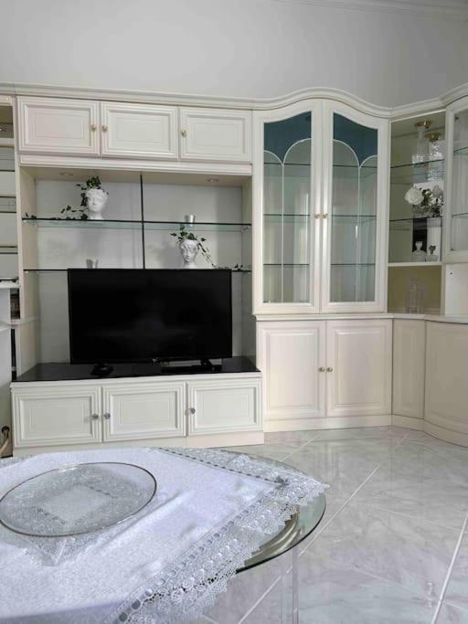 Апартаменты Casa Eleonora: A 5 Min Dal Mare + Free Parking Вентимилья Экстерьер фото